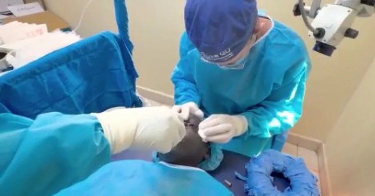 American doctor performs 1,000 eye surgeries at South Sudan border
