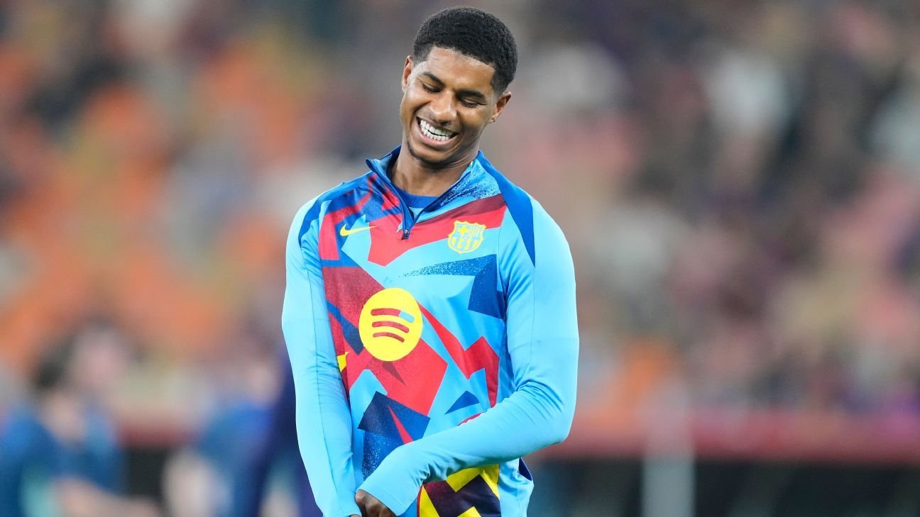 Transfer rumors, news: Fenerbahce eye Man United’s Rashford