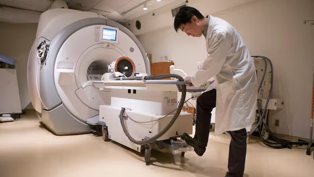Clinics, technicians question Alberta’s new self-referral method for health tests