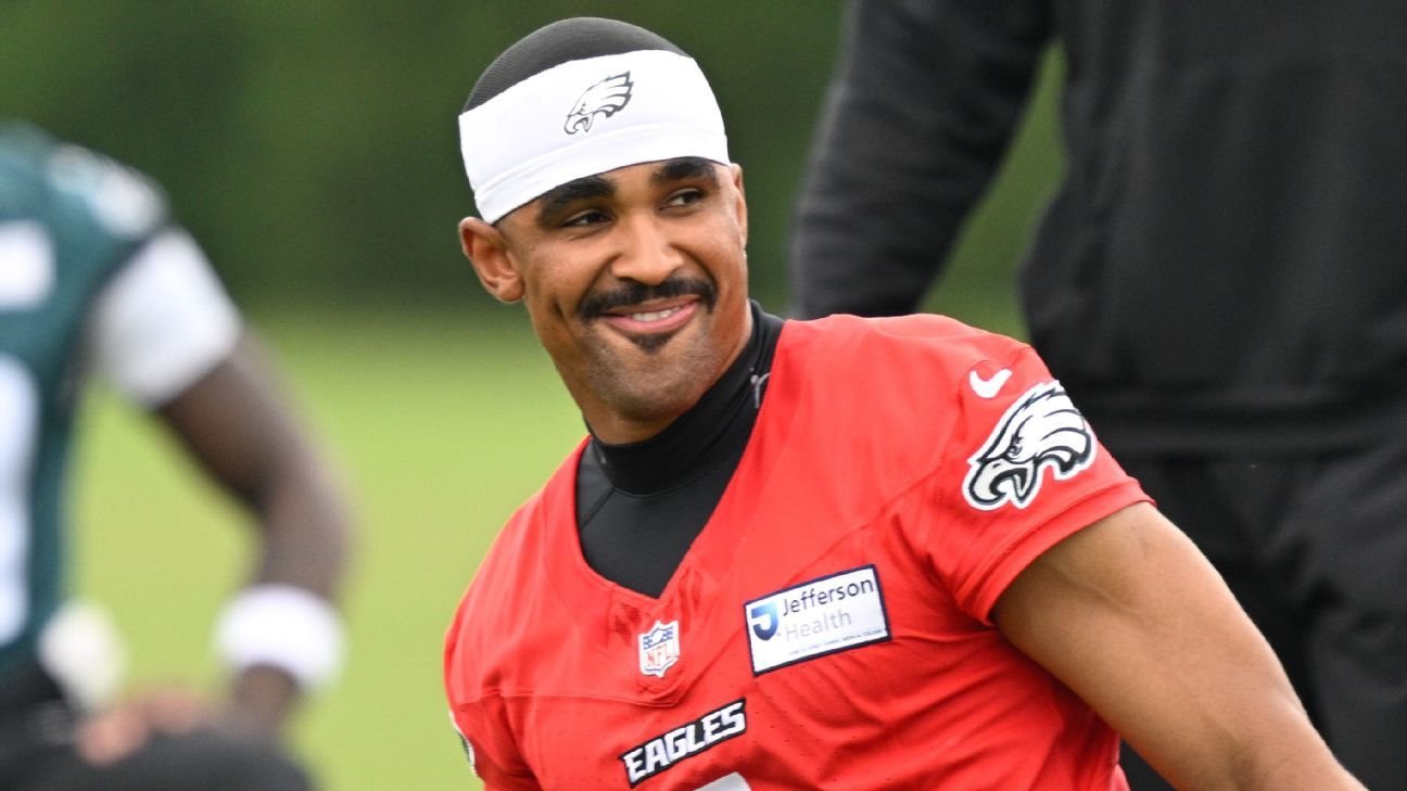 Eagles QB Jalen Hurts’ speed in camp drawing rave reviews