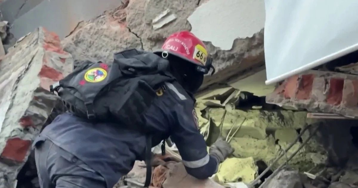 Desperate search for earthquake survivors