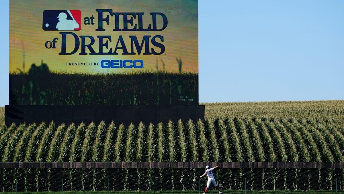 Phillies vs. Twins MLB picks: How will Iowa cornfield park play Thursday?