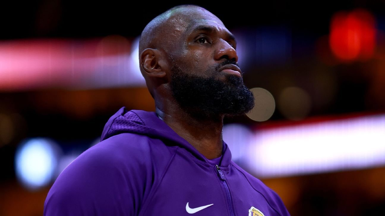LeBron James launches YouTube golf venture with Cavs reunion