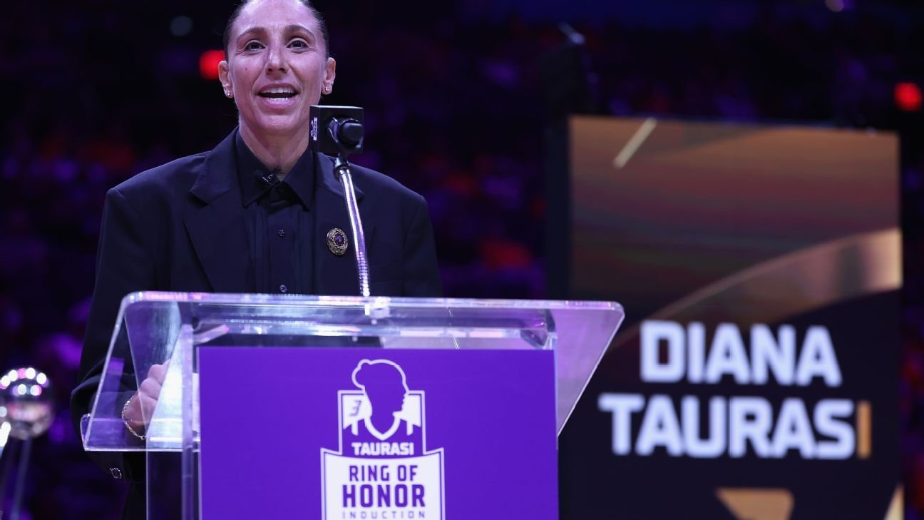 Phoenix Mercury honor Diana Taurasi, retire No. 3 jersey