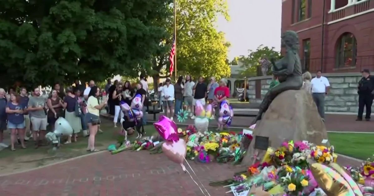 Fans gather at Dolly Parton’s statue in her hometown 