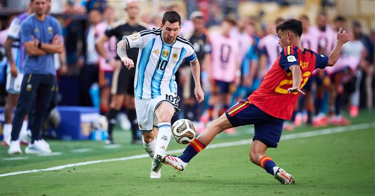 Lionel Messi announces retirement from Argentina soccer team