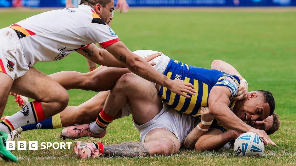 Super League: Bradford Bulls 4-42 Warrington Wolves