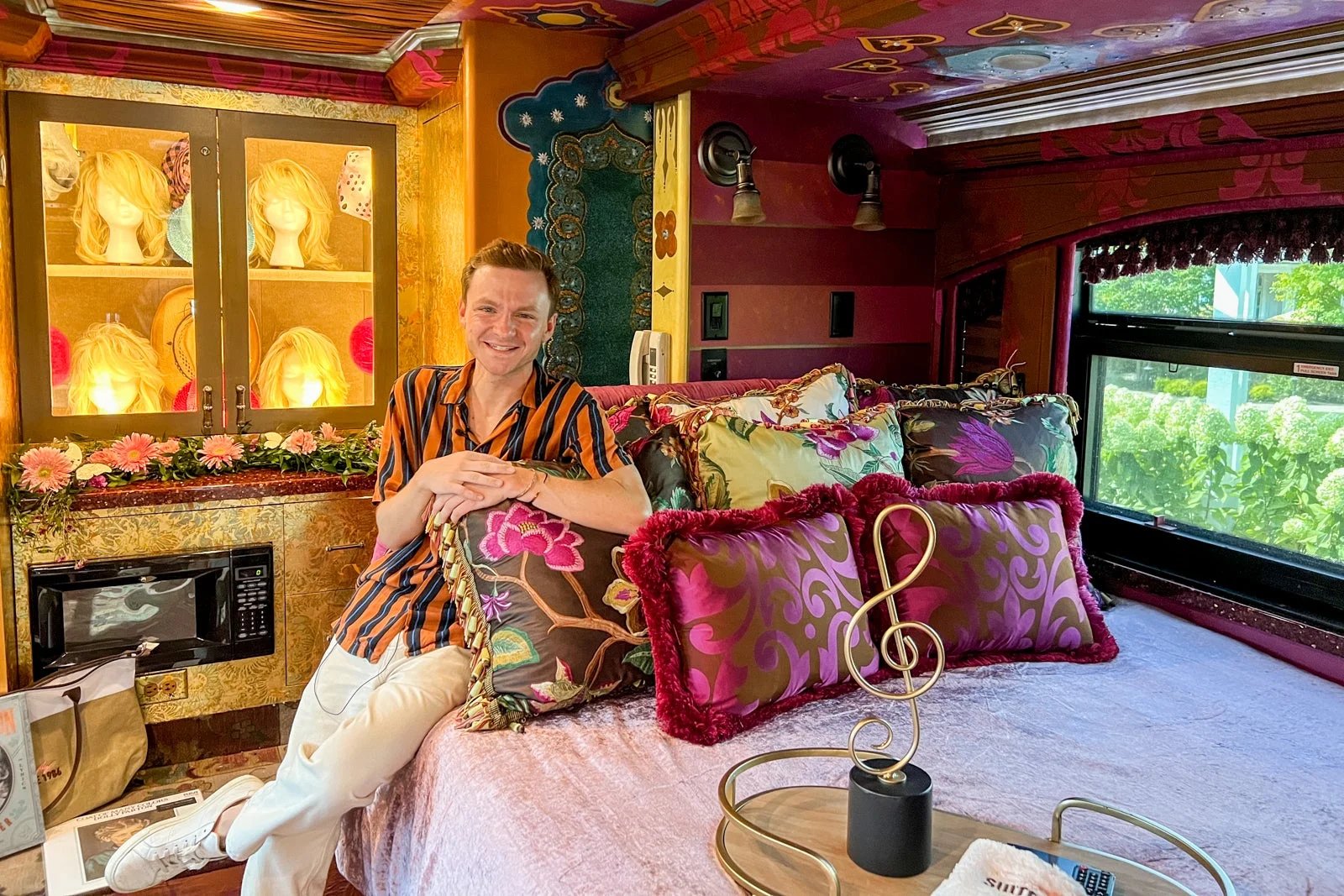 My ‘9 to 5’ sent me to sleep in Dolly Parton’s $10,000 tour bus suite — here’s what it was like