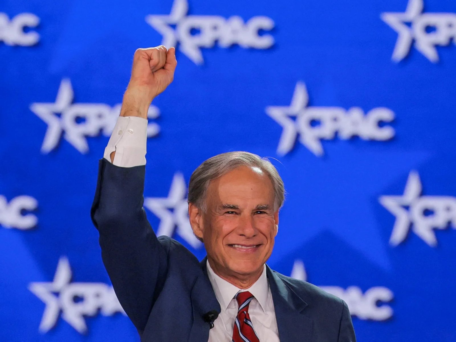 CAIR slams Texas governor’s ‘anti-Muslim stunt’ on airport washing stations | Islamophobia News