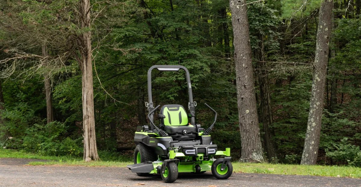 Greenworks’ MaximusZ electric riding mower has five motors and a few compromises
