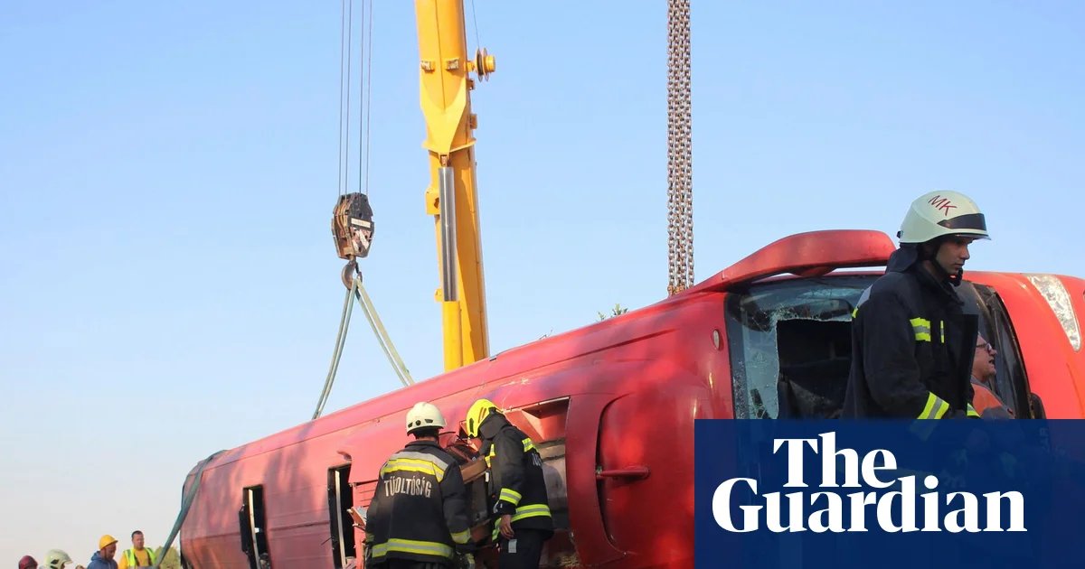 Bus carrying Polish pilgrims crashes in Hungary, leaving 12 dead | Hungary