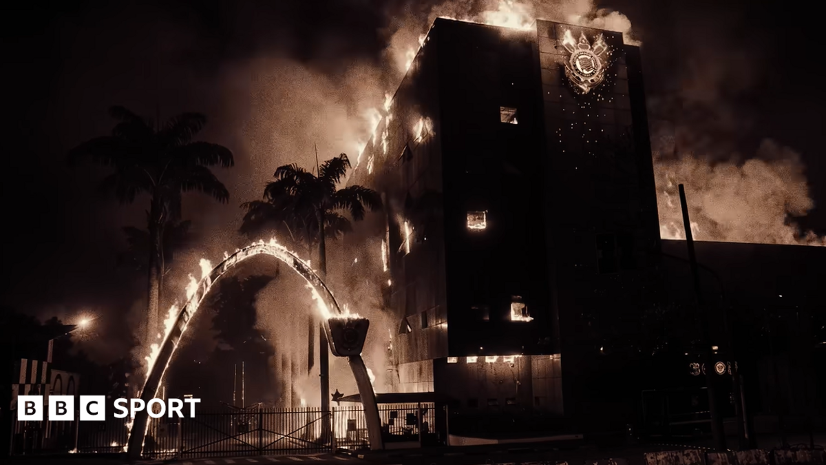 Memphis Depay: Dutch forward defends music video showing Corinthians HQ ablaze