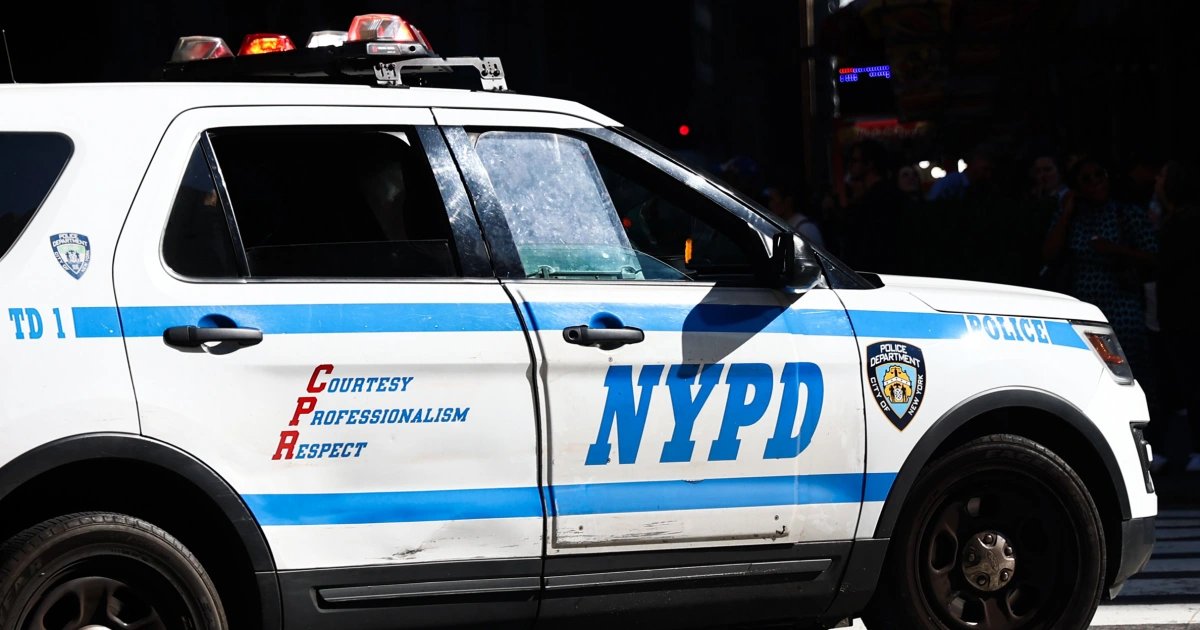 NYPD probes fresh video of people climbing out of Manhattan manhole