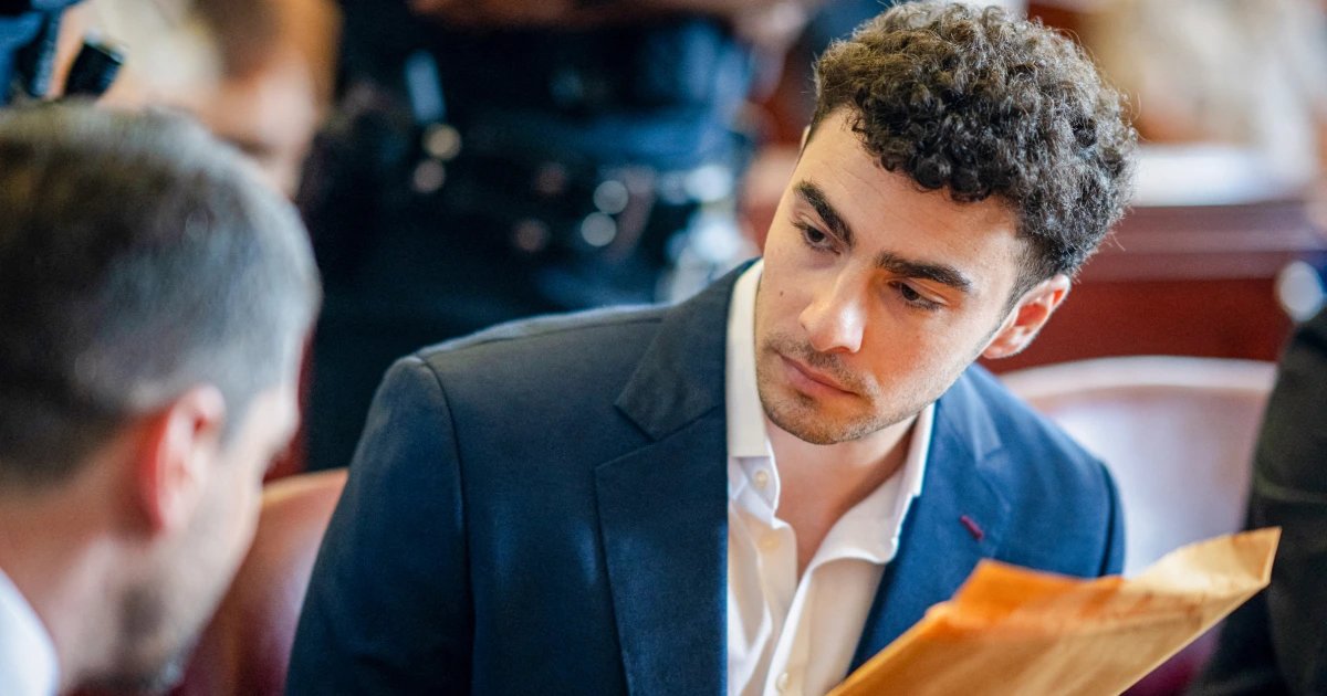 Luigi Mangione to enter plea in federal court and low morale aboard USS Abraham Lincoln: Morning Rundown