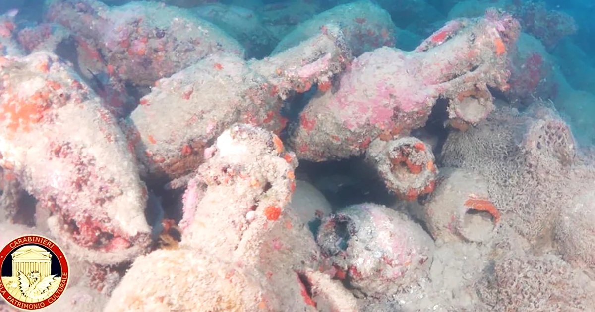 Ancient Roman shipwreck discovered off Italian coast
