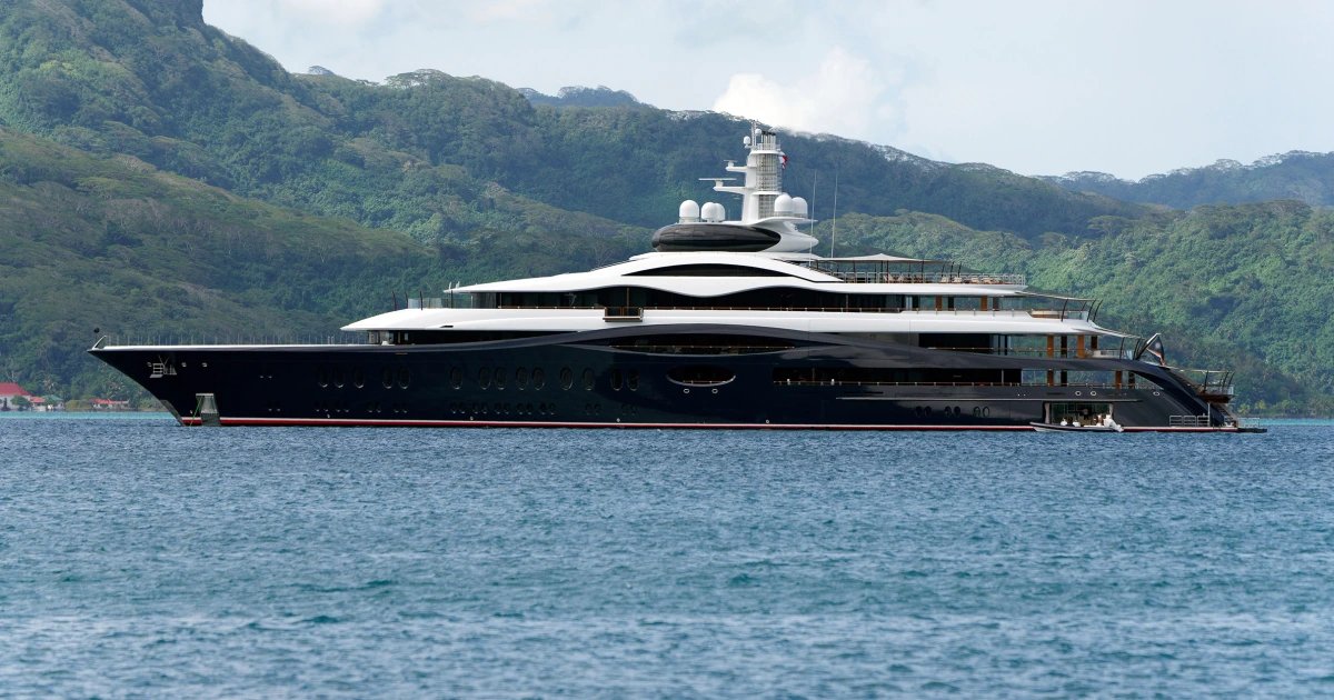 Mark Zuckerberg’s mega-yacht did not respond to call for help from small boat in Alaska