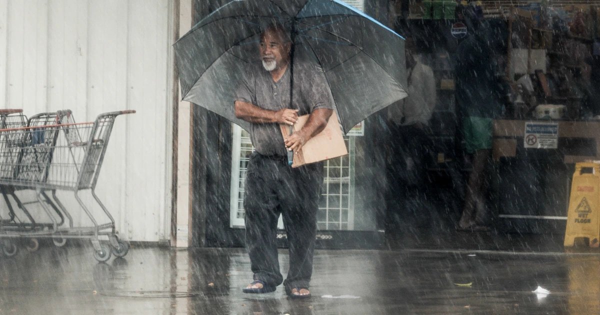 Deadly storms in Hawaii and Indiana and Blanche open to legal fight over voter rolls: Weekend Rundown