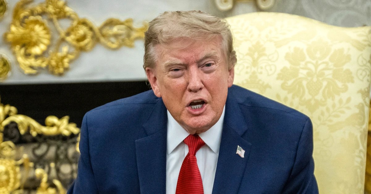 Trump says U.S. would handle Oman ‘very easily’ if it interferes in talks on the Strait of Hormuz
