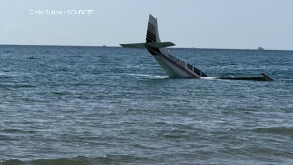 WATCH:  Pilot survives after small plane crashes off the coast of Florida