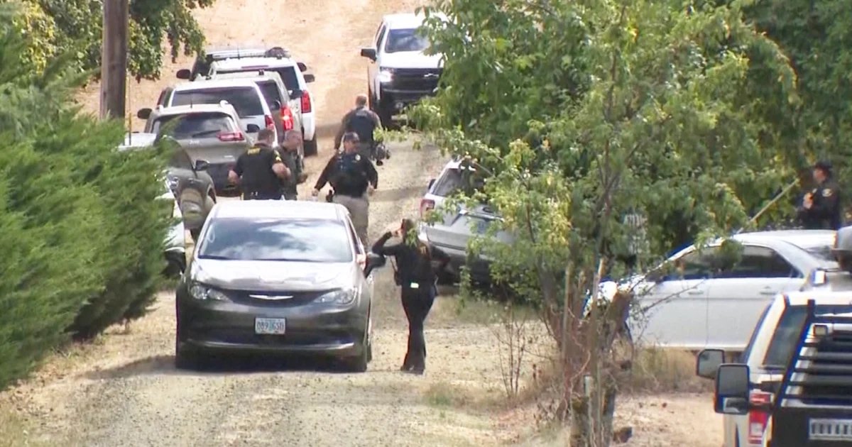 5 people and multiple animals killed on rural Oregon property, with suspect found dead