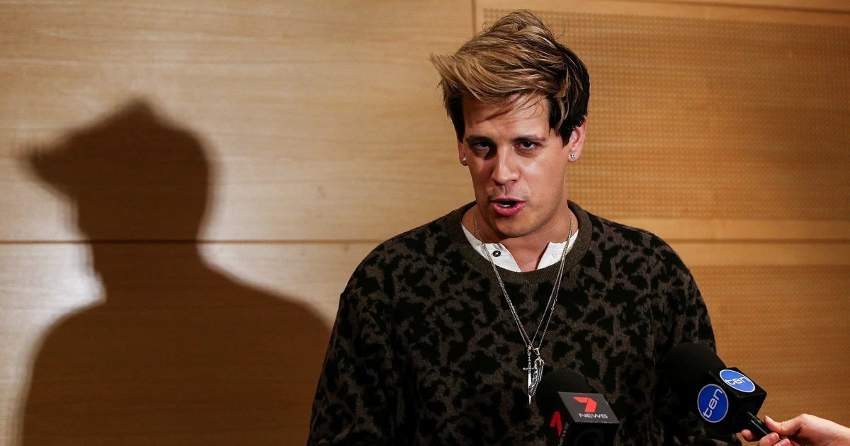 Milo Yiannopoulos deported to the U.K. one day after ICE arrest