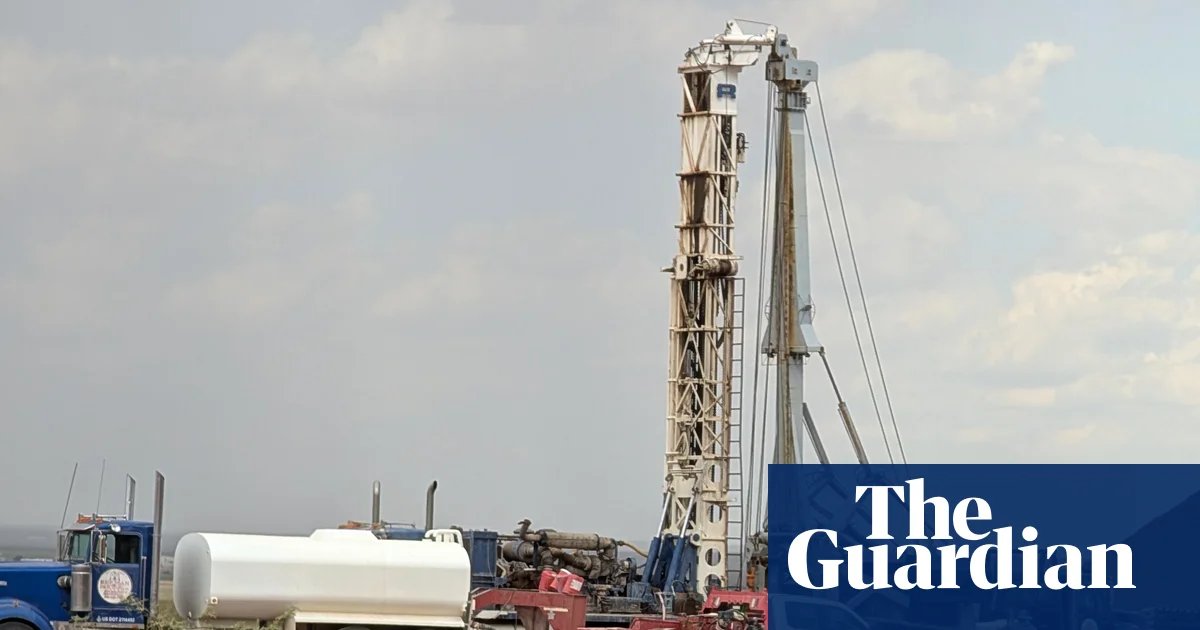 Crews building Trump border wall in drought-hit New Mexico ordered to stop drilling wells | US-Mexico border