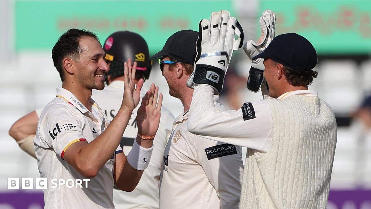 County Championship: Surrey bowled out for 183 by Essex at Chelmsford
