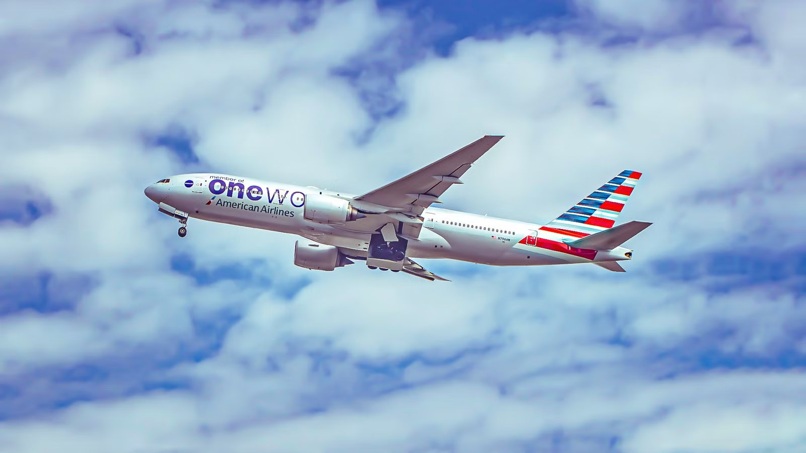 No More Flagship? American Airlines Cuts Upgrade Eligibility For Elite Fliers On Some Flights