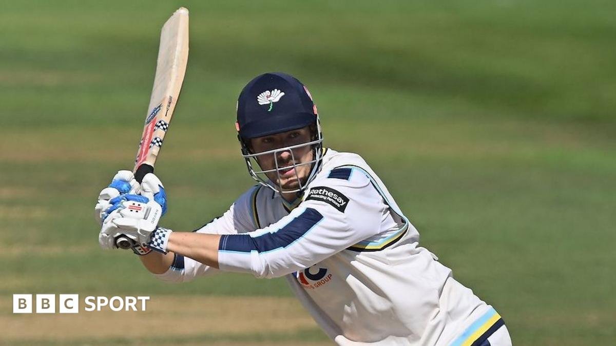County Championship: James Wharton impresses as Yorkshire trade blows with Leicestershire on day one