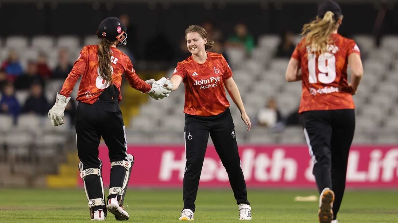 Women’s County Cup – Kathryn Bryce leads with bat and ball as The Blaze seal T20 double