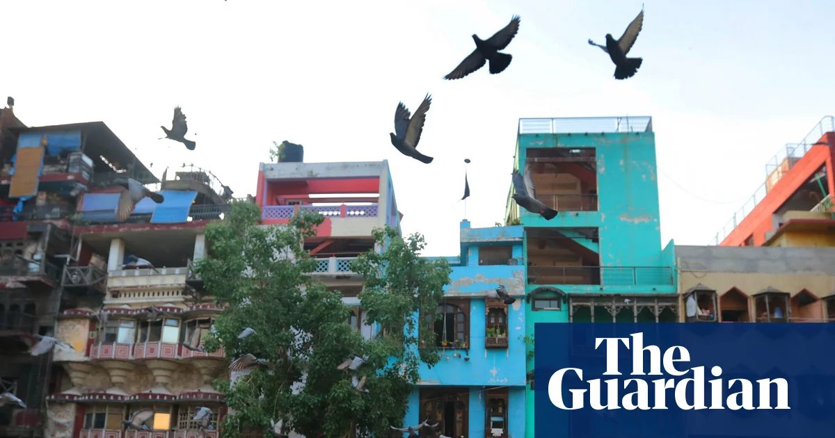 Pakistan precinct suspends all 78 officers and staff over alleged rape at police station | Pakistan