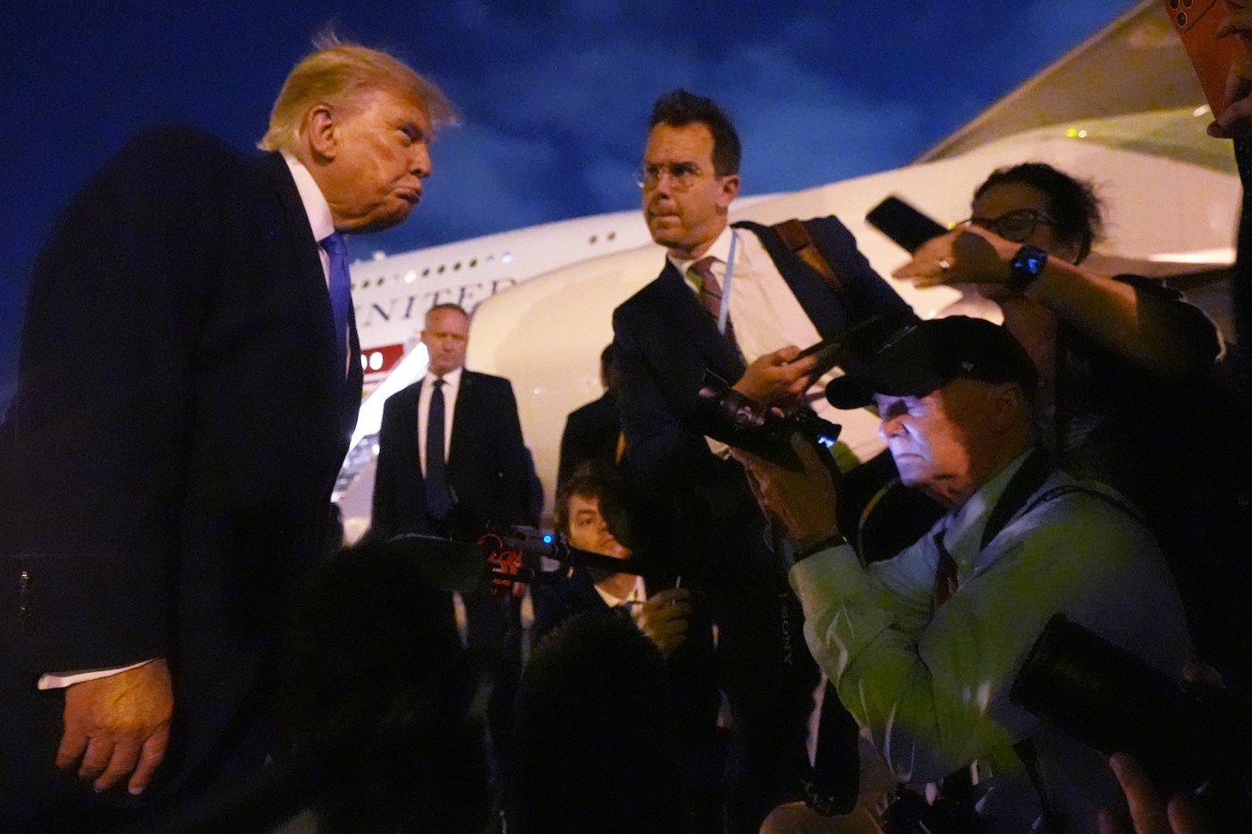 No evidence? No problem. Trump pushes ahead on false claims that Reflecting Pool was vandalized