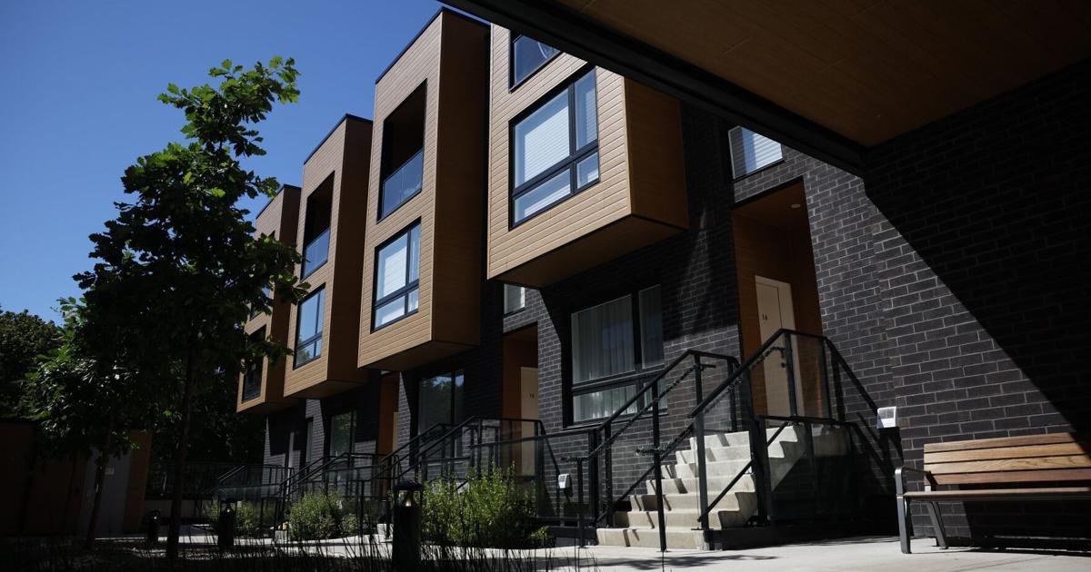 Homebuyers want townhomes. Can Toronto build more?