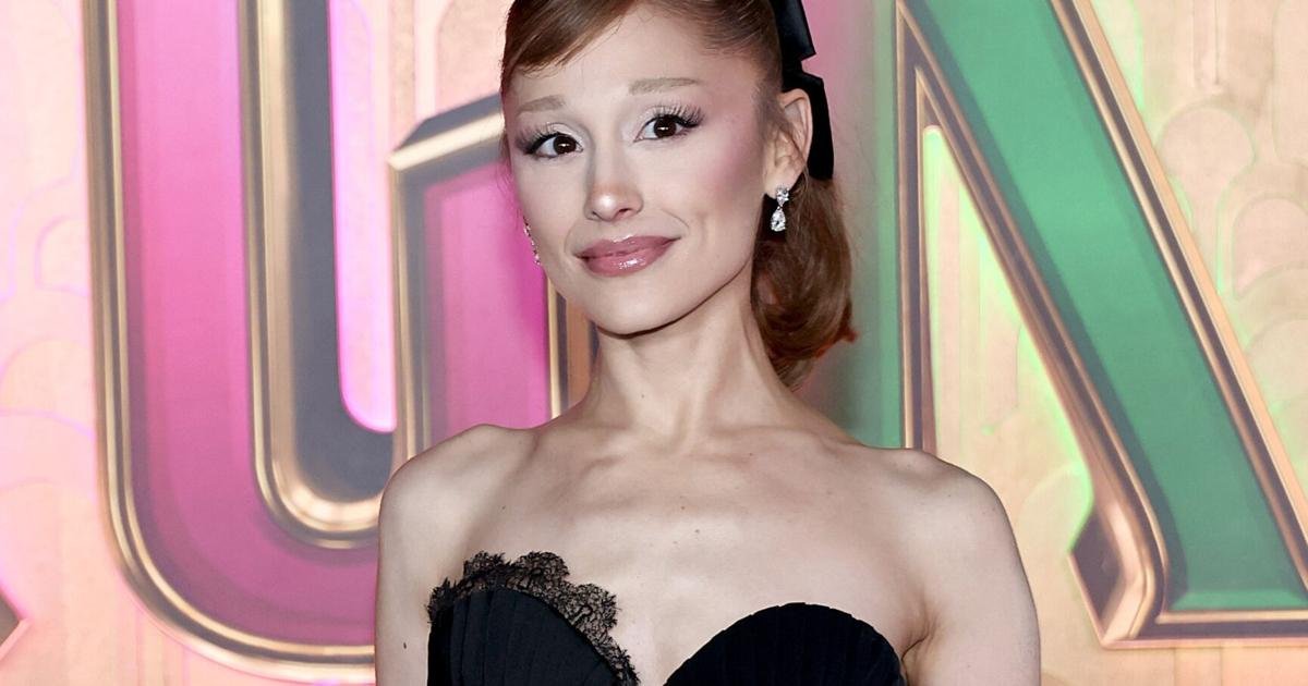 Ariana Grande withdraws from London musical and will take a break from the public eye