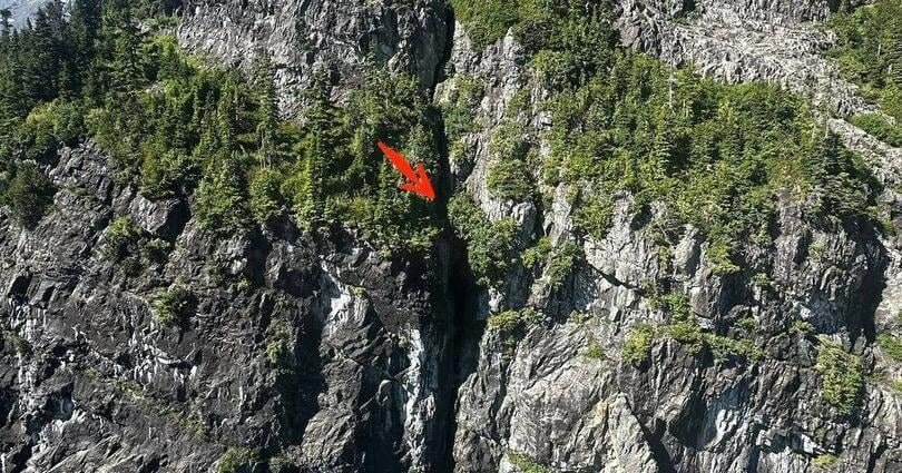 Hiker found alive after being stranded for three days on cliffside in B.C.