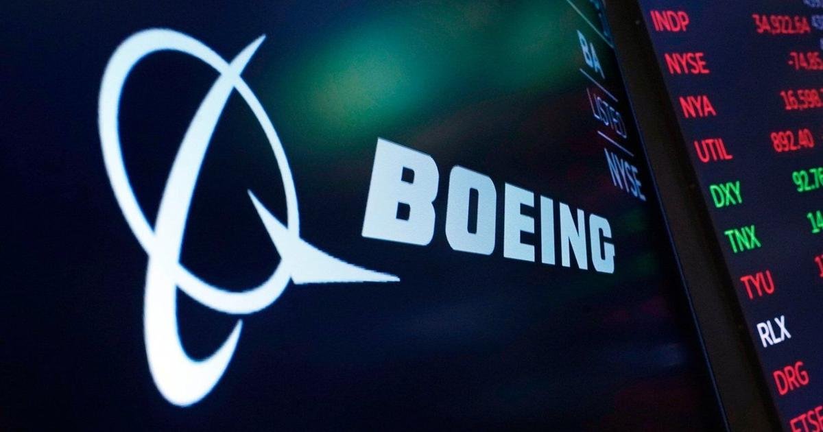 FAA orders crack inspections for hundreds of Boeing 737 Max jets