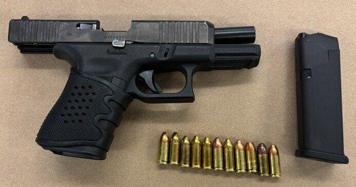 16-year-old boy accused of aiming loaded gun at officers during arrest