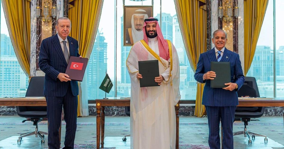Turkey says defense pact with Saudi Arabia and Pakistan is not aimed at Iran or any other country