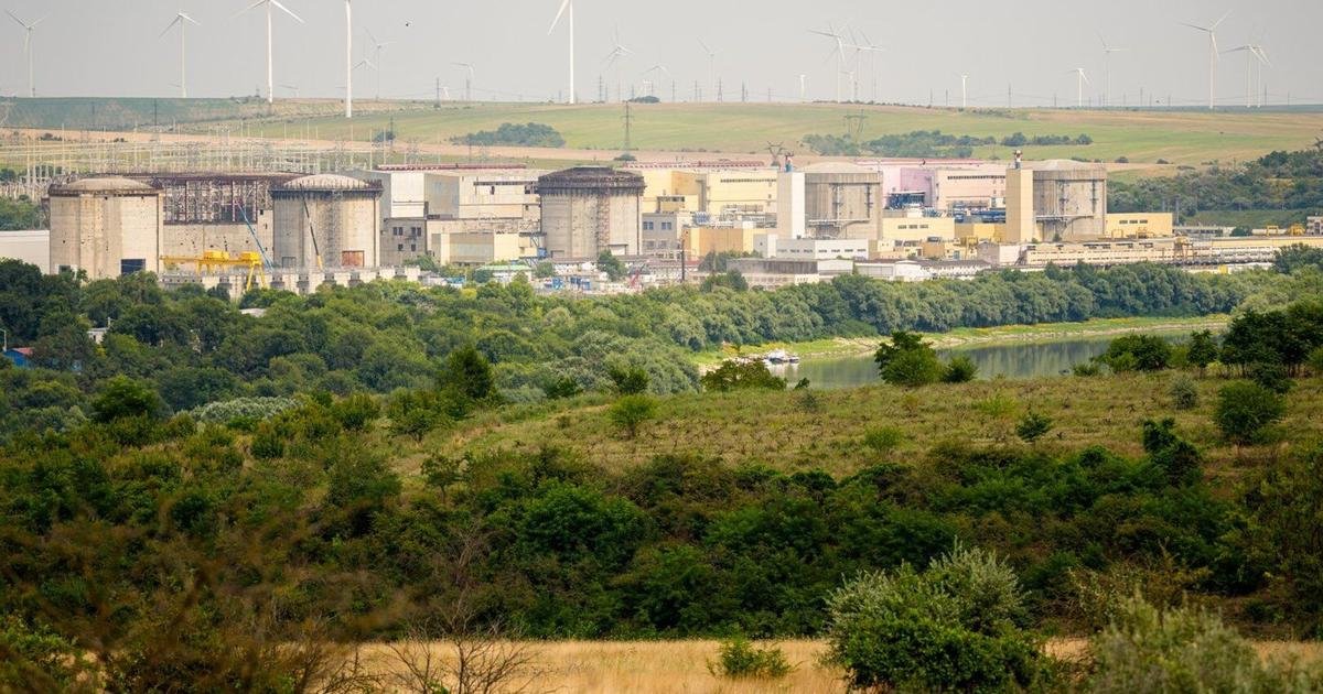 Romania begins shutdown of nuclear plant’s 2nd reactor amid low water levels on Danube River