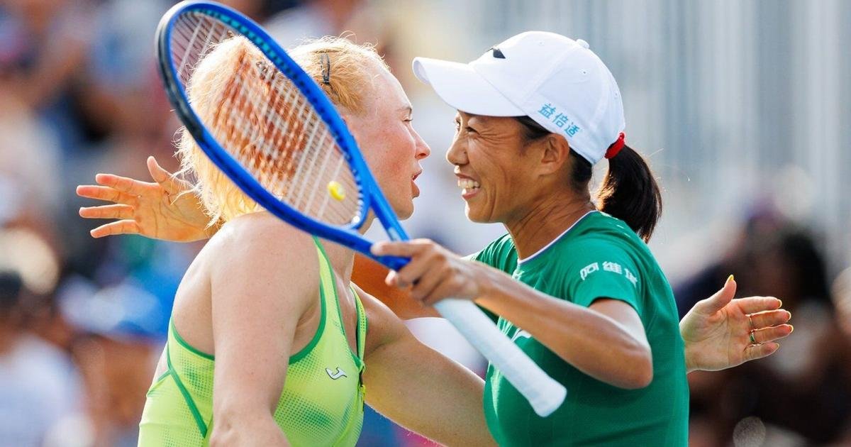 Swiatek beats Rybakina 6-2, 6-3 in women's singles final at National Bank Open