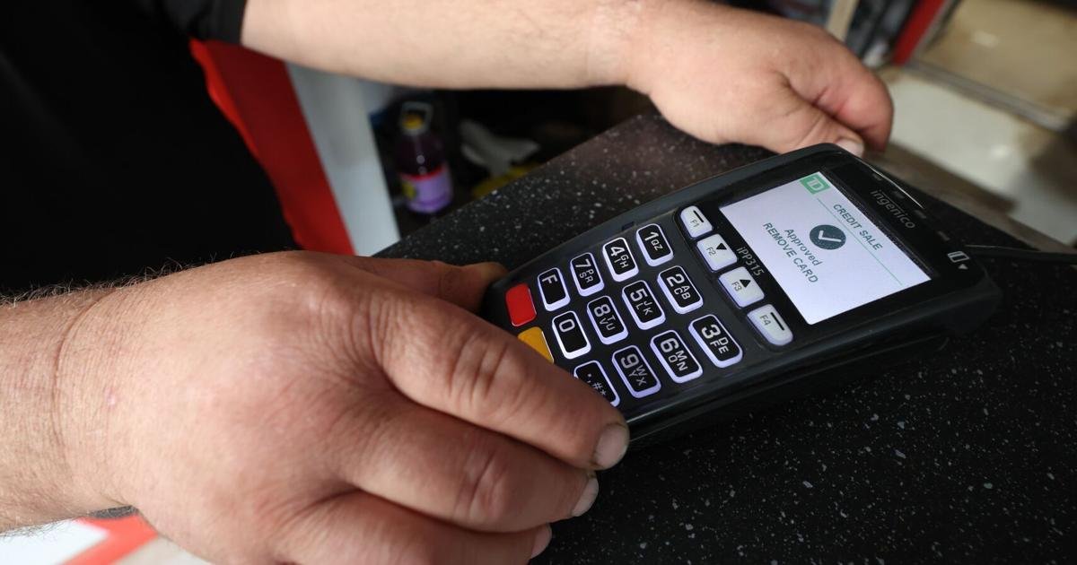 A Toronto man’s credit card repeatedly approved charges with wrong PINs. Has it happened to you?