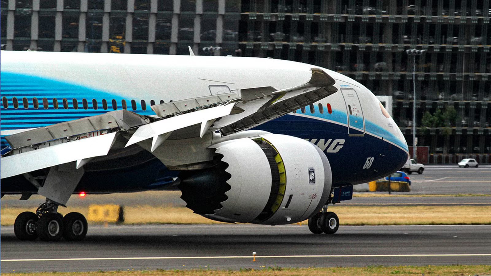 787 Problems: Why Boeing Sent A Senior Executive Inside A Rolls-Royce Factory