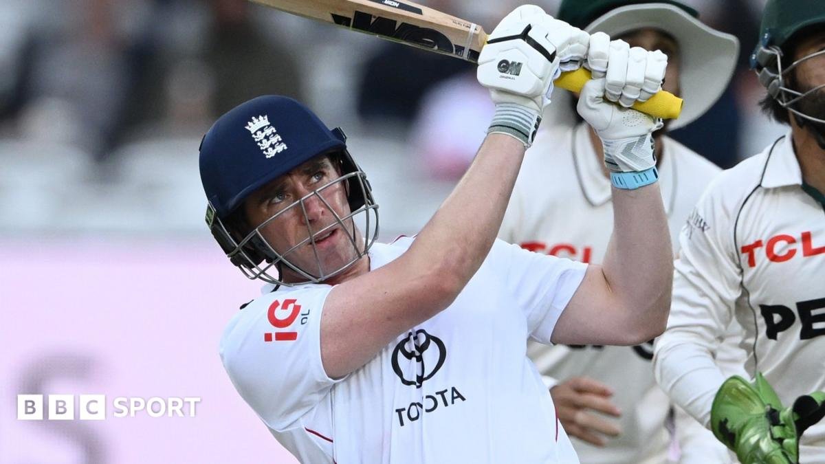England vs Pakistan: Michael Vaughan backs Dan Lawrence for run as all-rounder