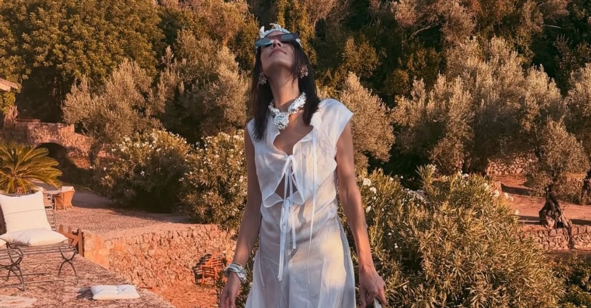 Alexa Approved: Water Shoes Will Be Late Summer’s Biggest Shoe Trend