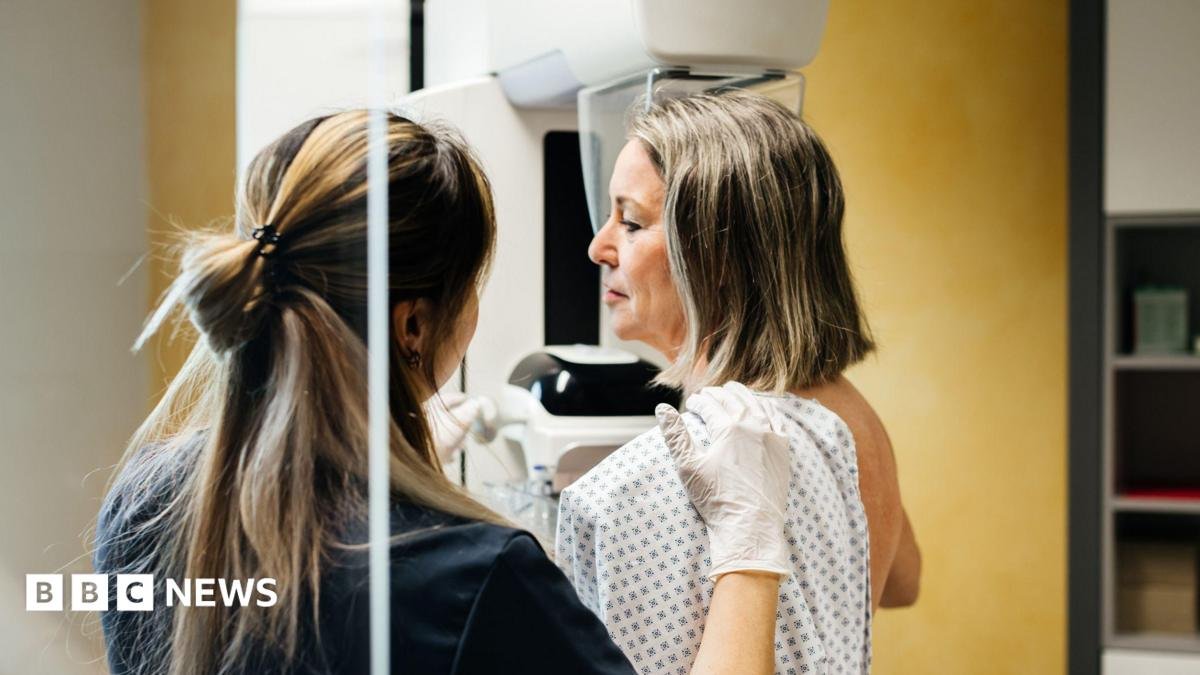 Breast cancer checks missing lots of at risk younger women, says study