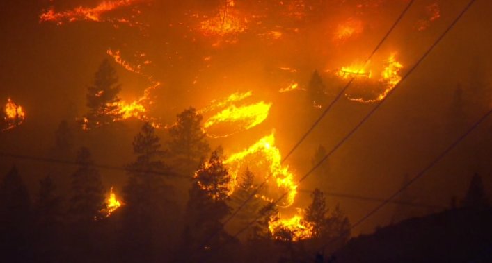 Video shows rapid night growth of Bald Range fire near Summerland