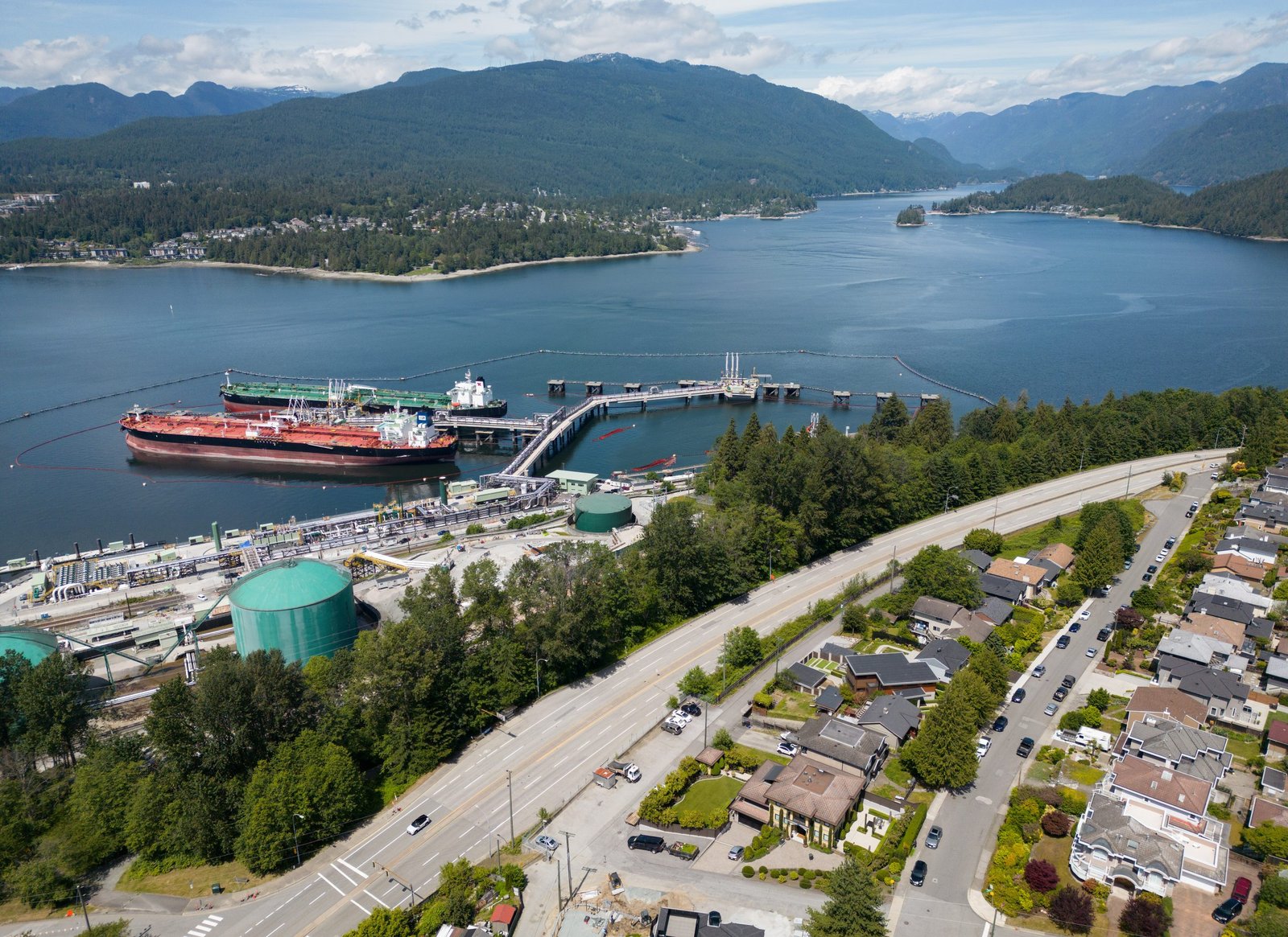Trans Mountain says Alberta-B.C. pipeline running almost full
