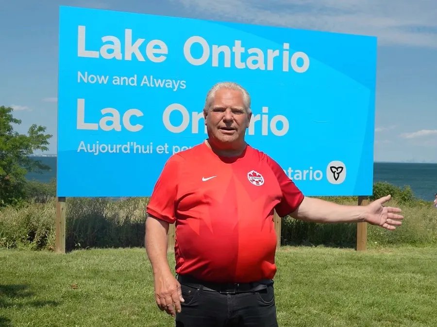 Doug Ford erects sign to remind Donald Trump ‘it’s Lake Ontario now and forever’