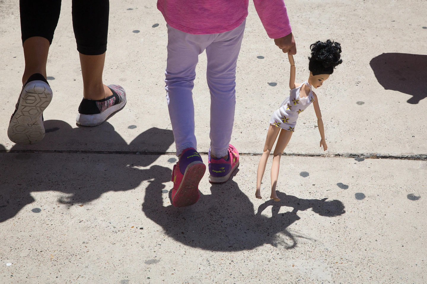 Ex-ICE agent’s group awarded $158 million to represent migrant children
