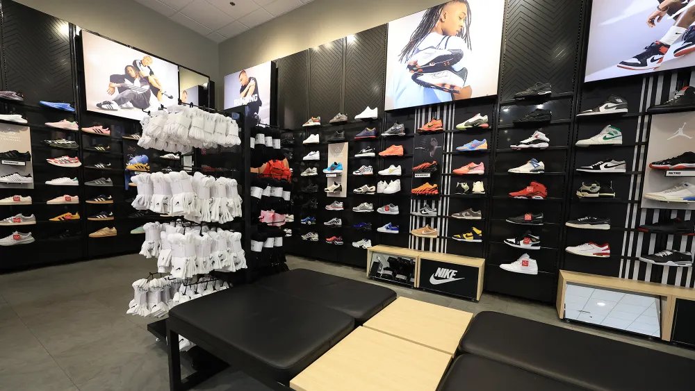 Dick’s and Foot Locker in a Footwear ‘Hangover’ as Stock Tumbles 30%